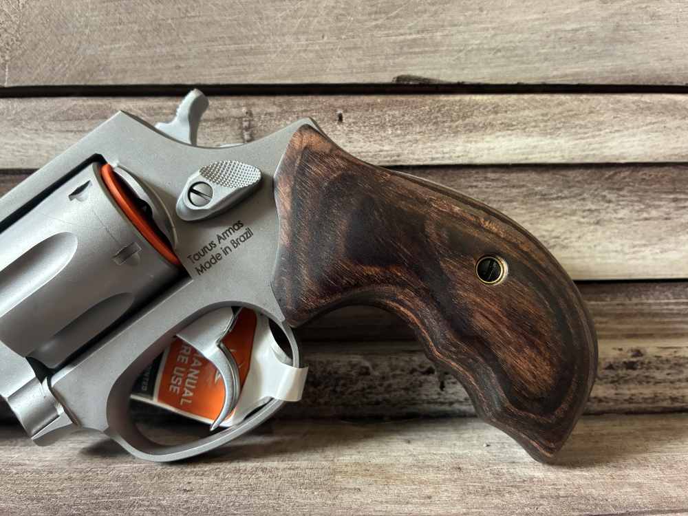 NIB Taurus TAURUS 856 38SPL 2" FS 6-SH STAINLESS WALNUT IN STOCK-img-8