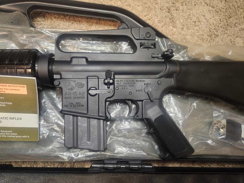 Colt Ar-15 A2 Hbar Sporter like New with hard case, manual-img-19