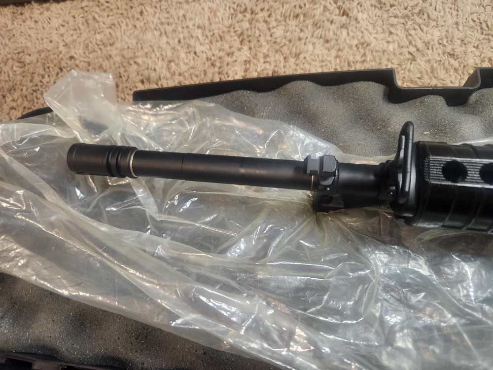 Colt Ar-15 A2 Hbar Sporter like New with hard case, manual-img-17