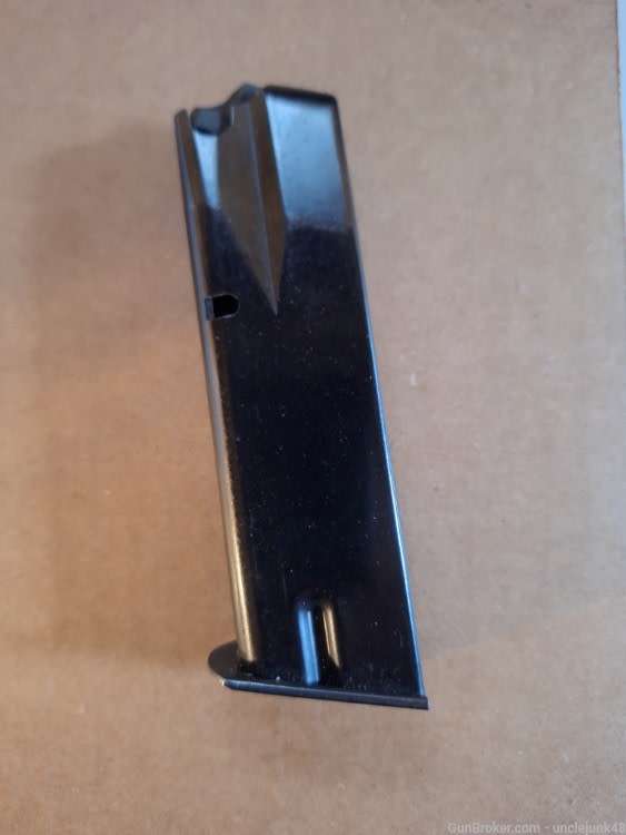 Bernardelli 9mm compact 14 round magazine factory-img-0