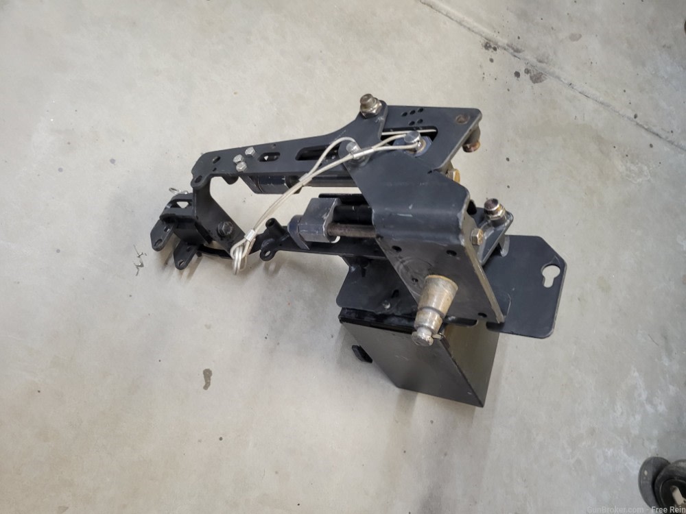 MK93 Soft Mount Cradle Assembly. M2HB/M2A1 .50 caliber, w/ Ammo can holder -img-2