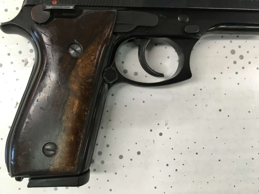Taurus PT 92AF, 2 mags -img-1