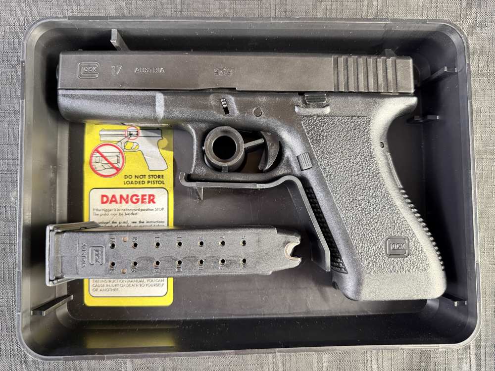 Glock 17 9mm Gen 2 Austrian, Original "Tupperware" Box No Rail -img-9