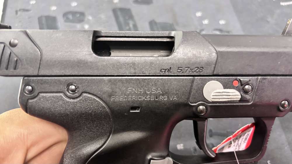 FNH five-seven Gen 1 4.75” 5.7x28mm 20rnd pistol 1 magazine -img-23