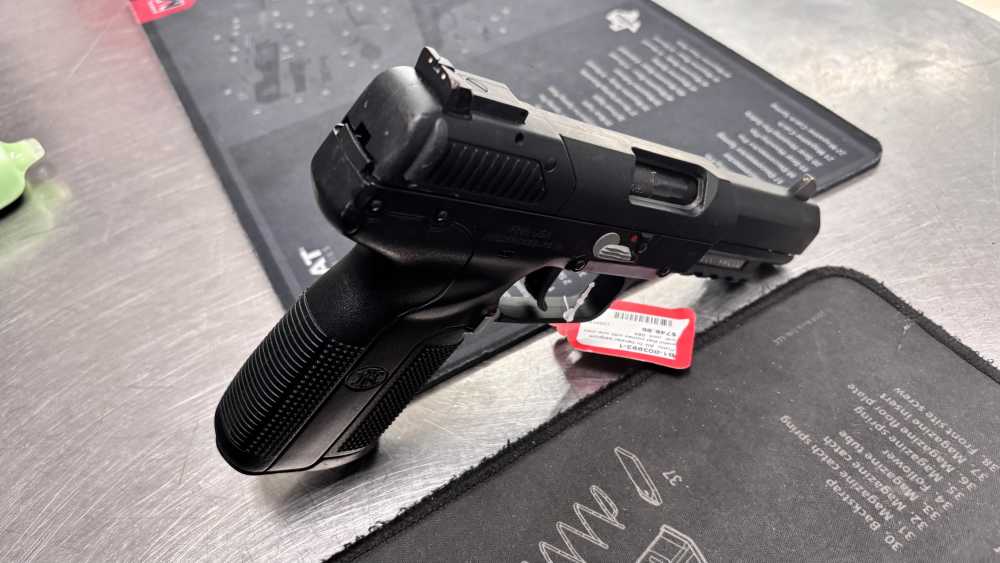 FNH five-seven Gen 1 4.75” 5.7x28mm 20rnd pistol 1 magazine -img-28