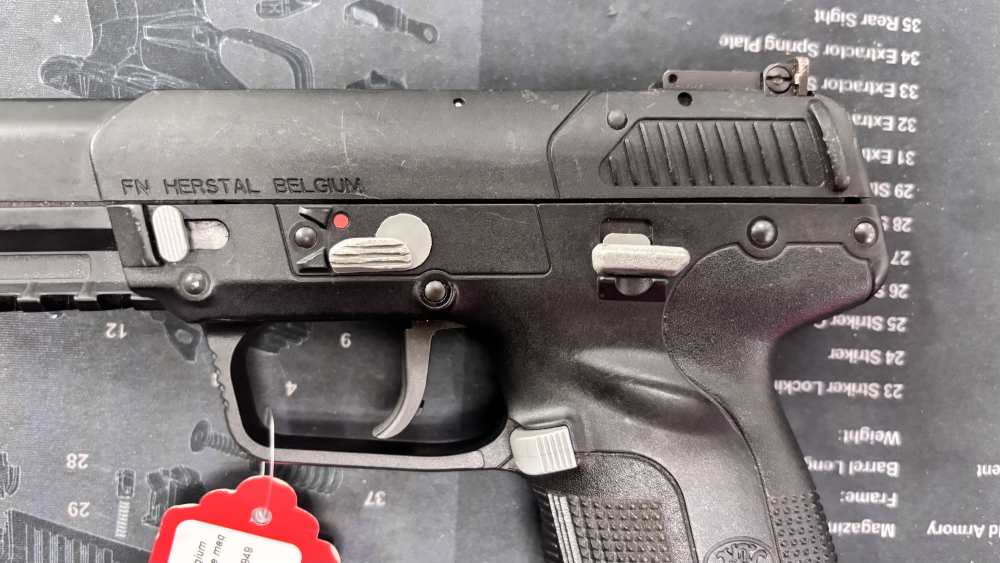 FNH five-seven Gen 1 4.75” 5.7x28mm 20rnd pistol 1 magazine -img-13