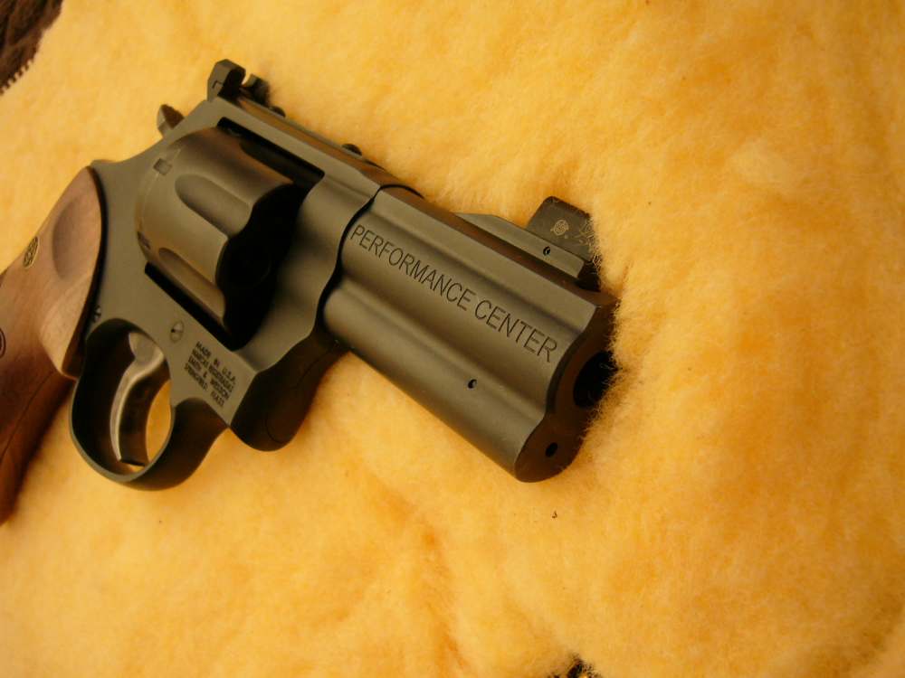 SMITH & WESSON PERFORMANCE CENTER 1 OF 25 LIMITED EDITION .357 MAG L-COMP +-img-27