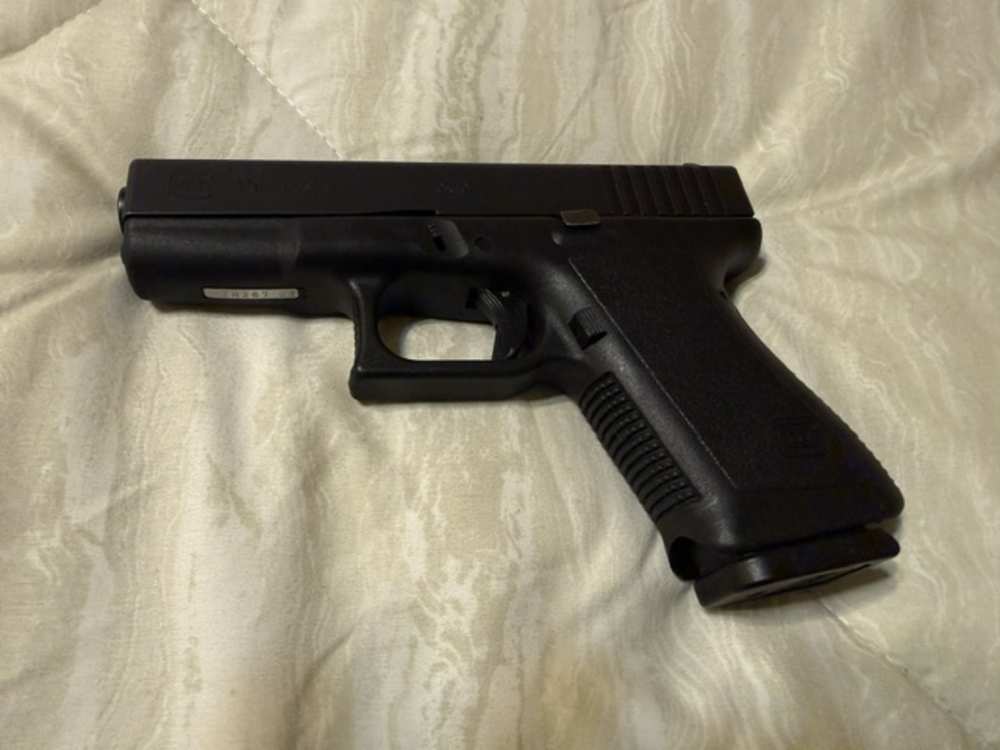 Glock 19 Manual Warranty Card Original Case 3 10 RD Mag 9mm-img-1