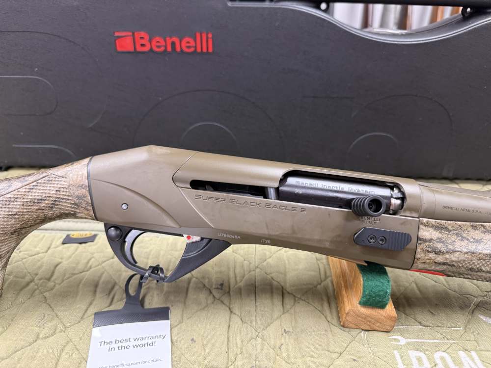 Benelli Super Black Eagle 3 3.5" 12ga 28" Bbl A.I. MO Bottomland-img-1