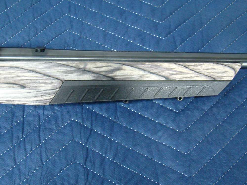 Ruger 77/44  threaded  44 magnum-img-4