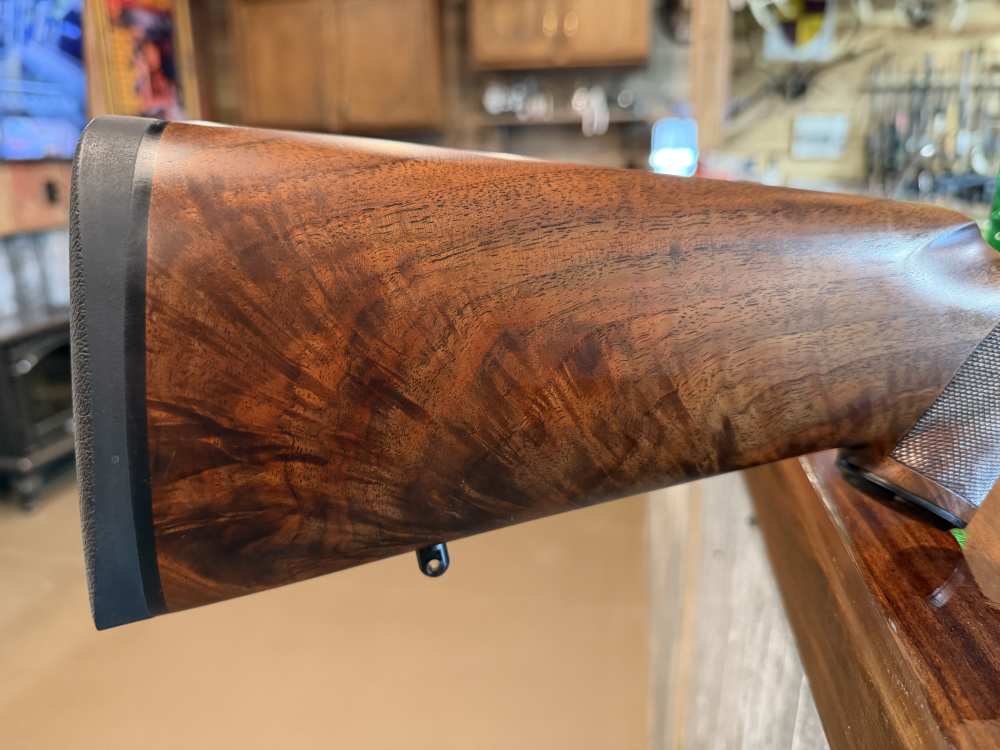 Weatherby MKV .300 Weatherby Mag - THIS IS ONE OF A KIND - LOOK-img-1