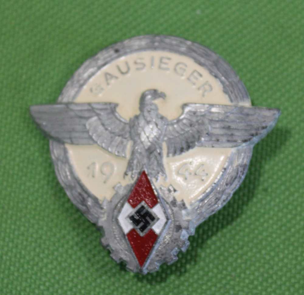 German WWII GAUSIEGER 1944 HJ Sports Badge WX-img-0