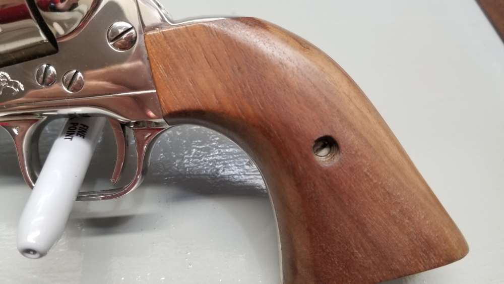 1977 3rd Gen Colt Single Action Army .45lc 7.5" Nickel W/Display Case WOW! -img-5
