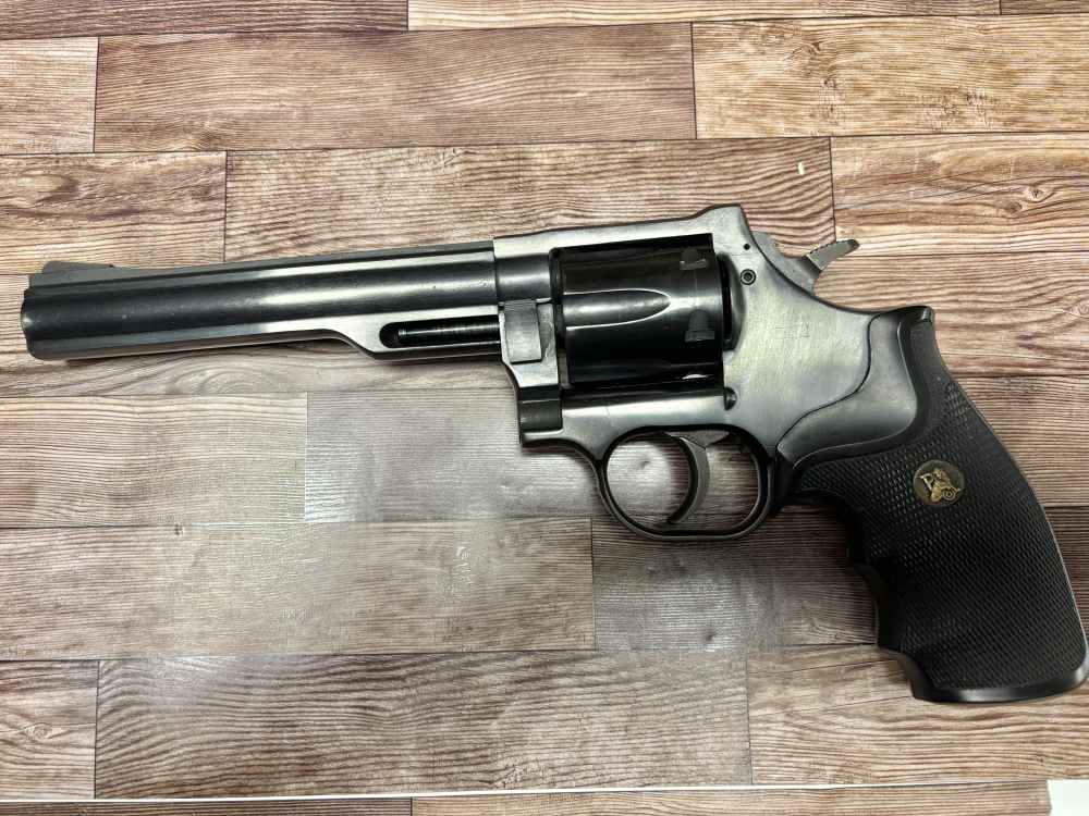 DAN WESSON MODEL 14-2 W/ 6 INCH BARREL 357 MAGNUM. NO RESERVE -img-2