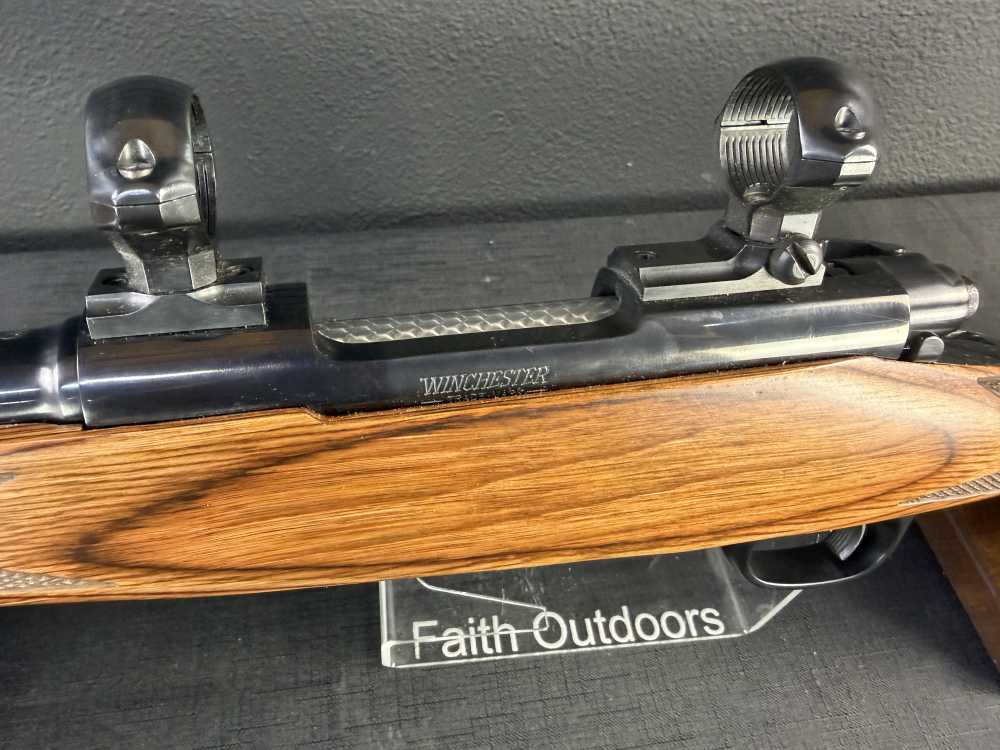 Winchester Model 70 Lightweight .243 Winchester 1988 Production Laminate -img-7