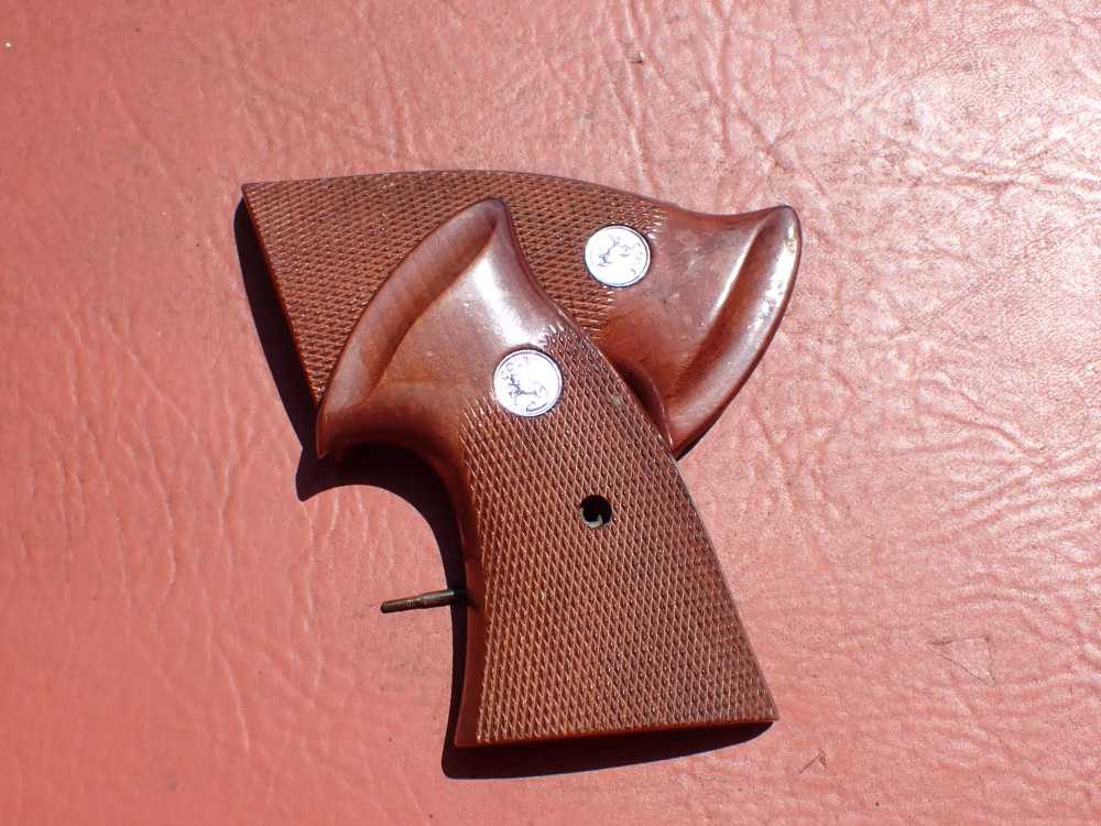 COLT TROOPER MK III FACTORY REVOLVER TARGET GRIPS WITH SCREW-img-13