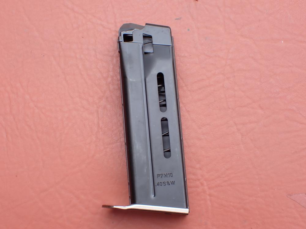 HECKLER & KOCH HK P7-M10 FACTORY .40S&W PISTOL MAGAZINE w/ NICKEL BASE-img-1