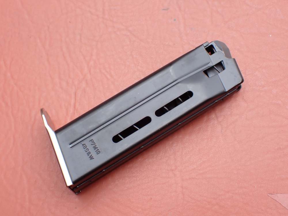 HECKLER & KOCH HK P7-M10 FACTORY .40S&W PISTOL MAGAZINE w/ NICKEL BASE-img-0