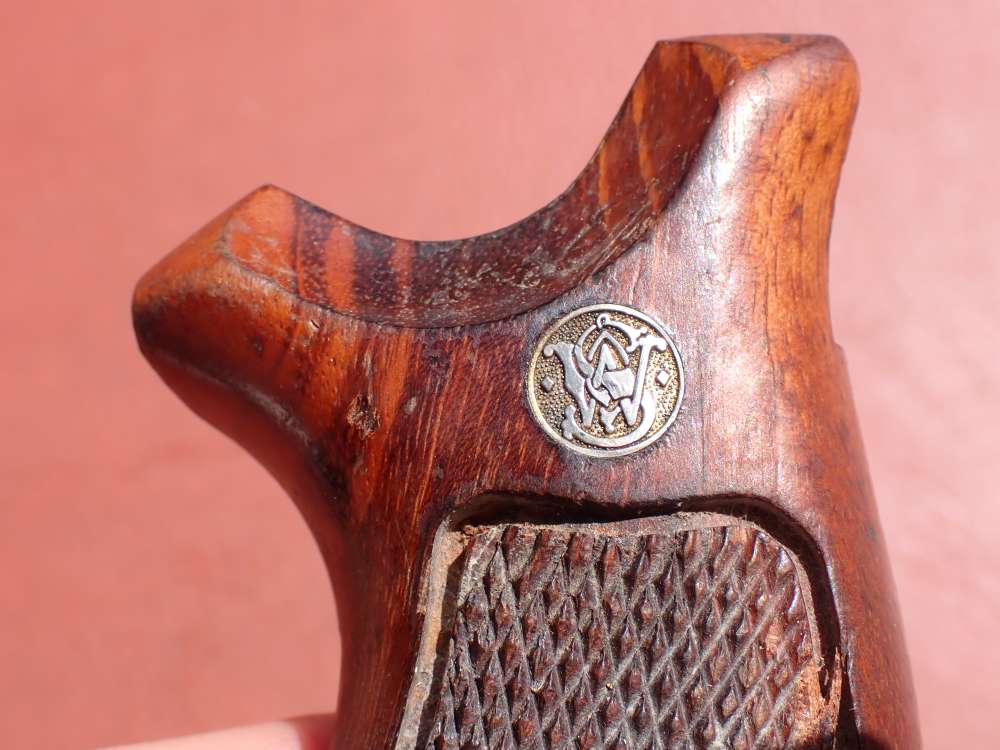 SMITH & WESSON MODEL K FRAME SQUARE BUTT TARGET GRIPS WITH SCREW-img-24