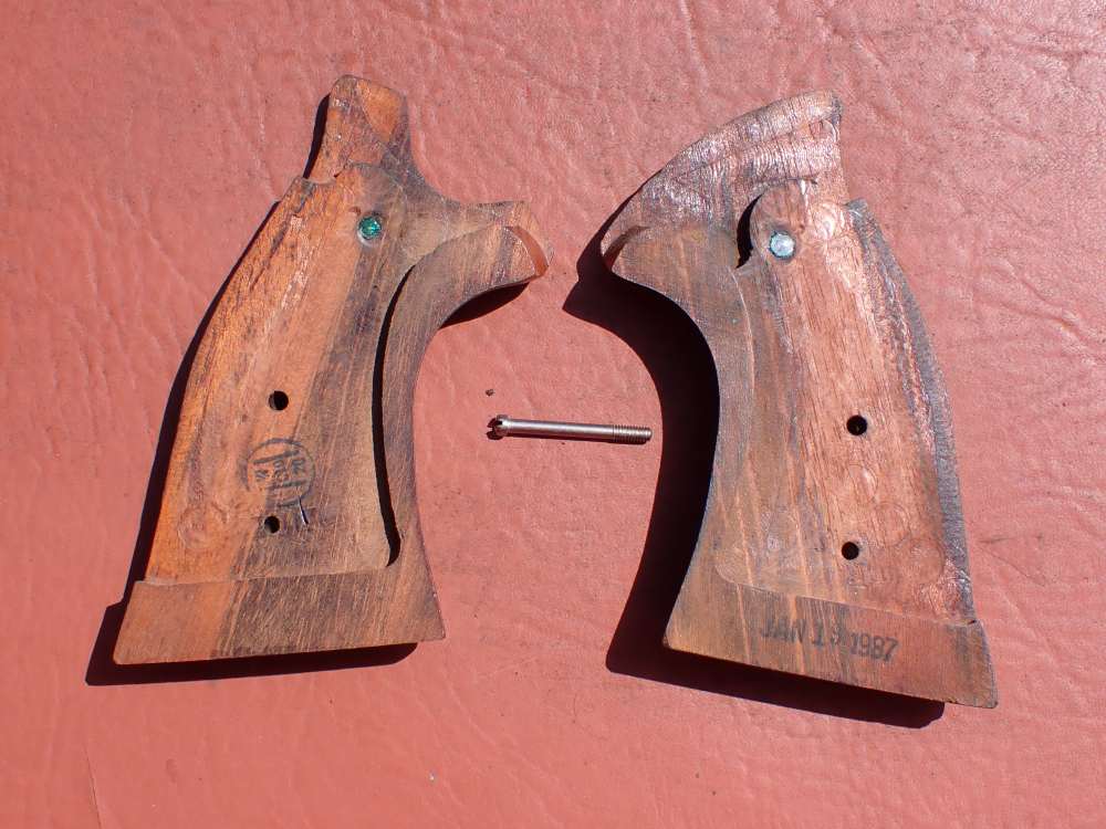 SMITH & WESSON MODEL K FRAME SQUARE BUTT TARGET GRIPS WITH SCREW-img-10