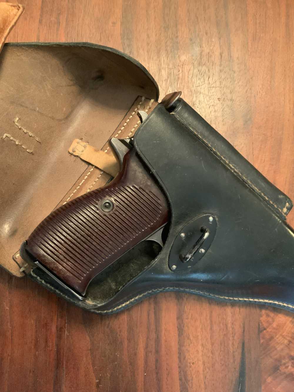 Walther P38 WW2 German AC44 9mm Pistol Wa359 Holster 2 Mags Matching -img-10