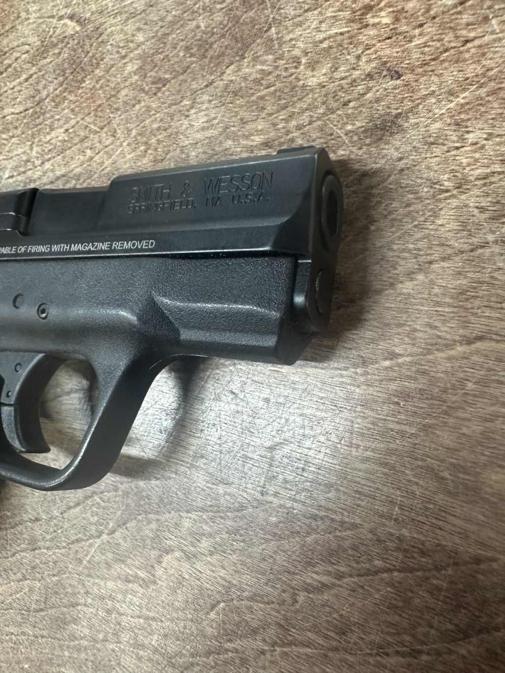 Smith & Wesson M&P 9 Shield -img-3