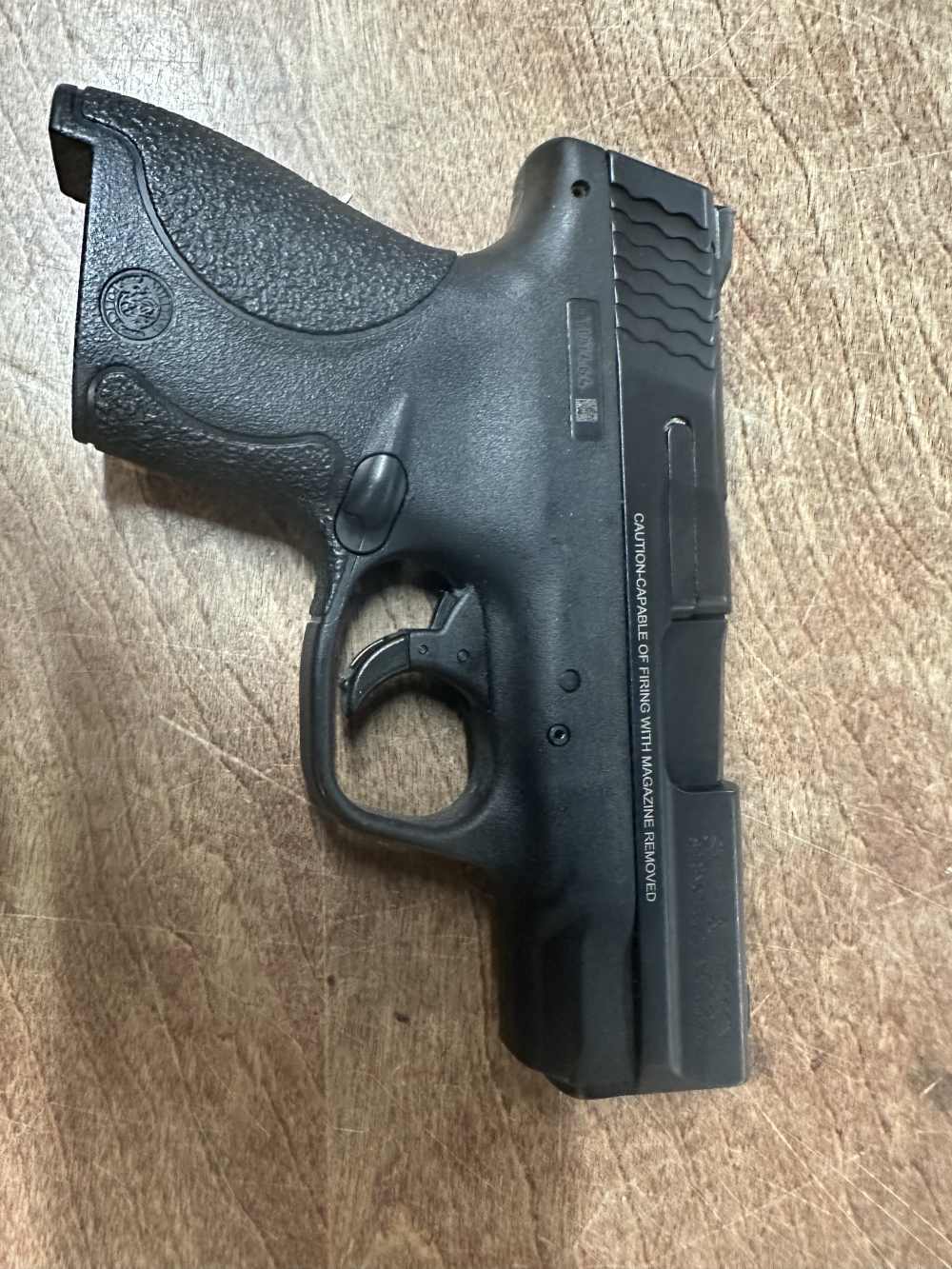 Smith & Wesson M&P 9 Shield -img-0