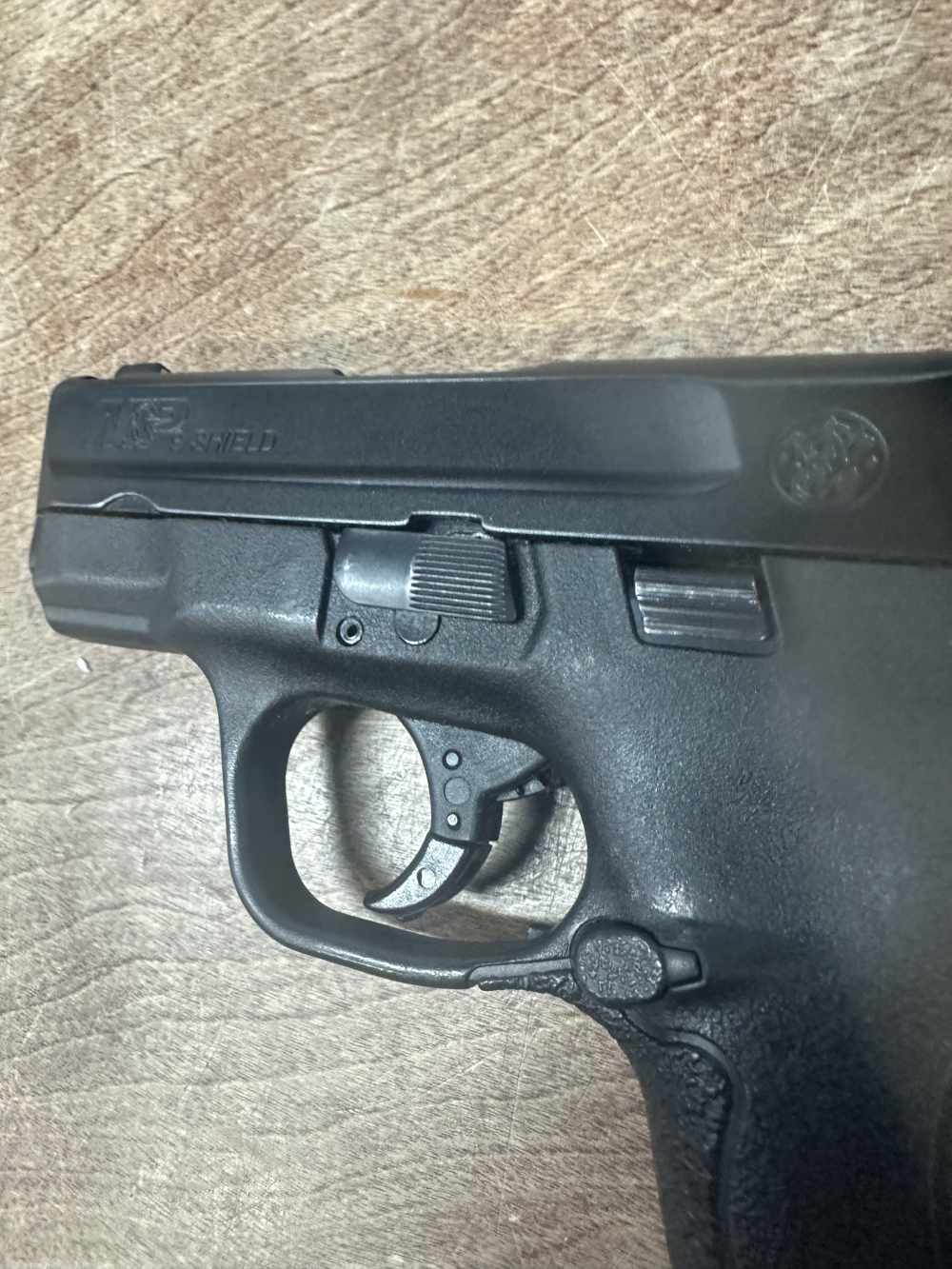 Smith & Wesson M&P 9 Shield -img-7
