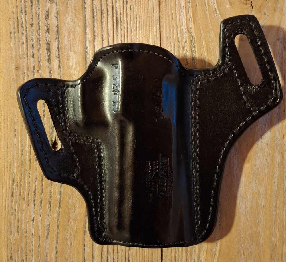 Mitch Rosen Exclusive Series OWB LH Holster Sig P320 X5 Legion Lined-img-1