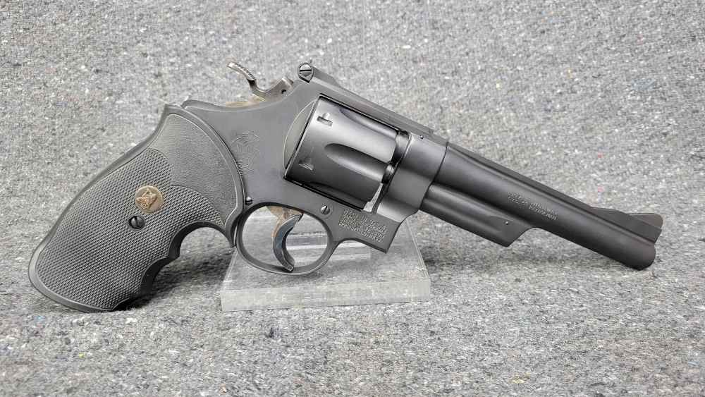Smith & Wesson Mdl 28-2 Cal. .357 mag 6" Barrel. Black Finish.-img-4