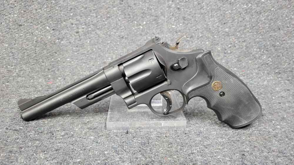 Smith & Wesson Mdl 28-2 Cal. .357 mag 6" Barrel. Black Finish.-img-0