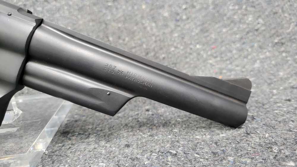 Smith & Wesson Mdl 28-2 Cal. .357 mag 6" Barrel. Black Finish.-img-7