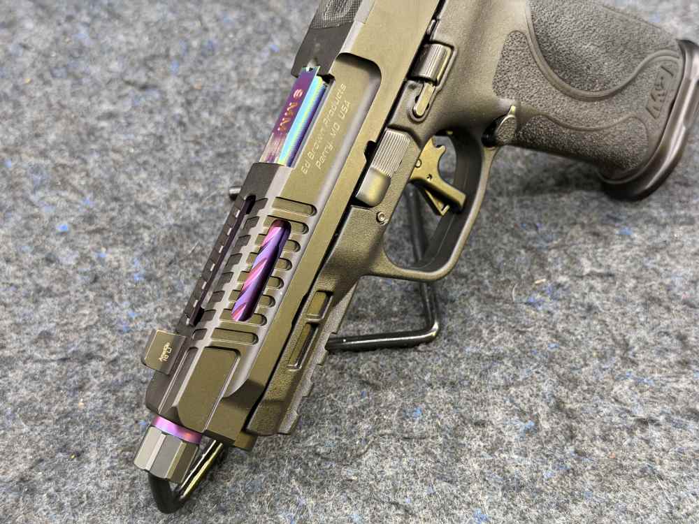 ED BROWN FUELED SERIES M&P F2 SEMI PISTOL 9MM TB W/BAG & 2 MAGS-img-2