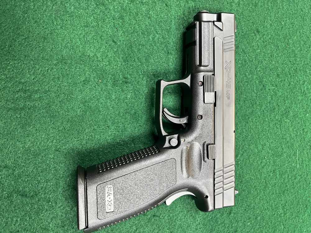 Springfield Armory XD-45 w/ 4-13rd Mags & OEM Case -img-1