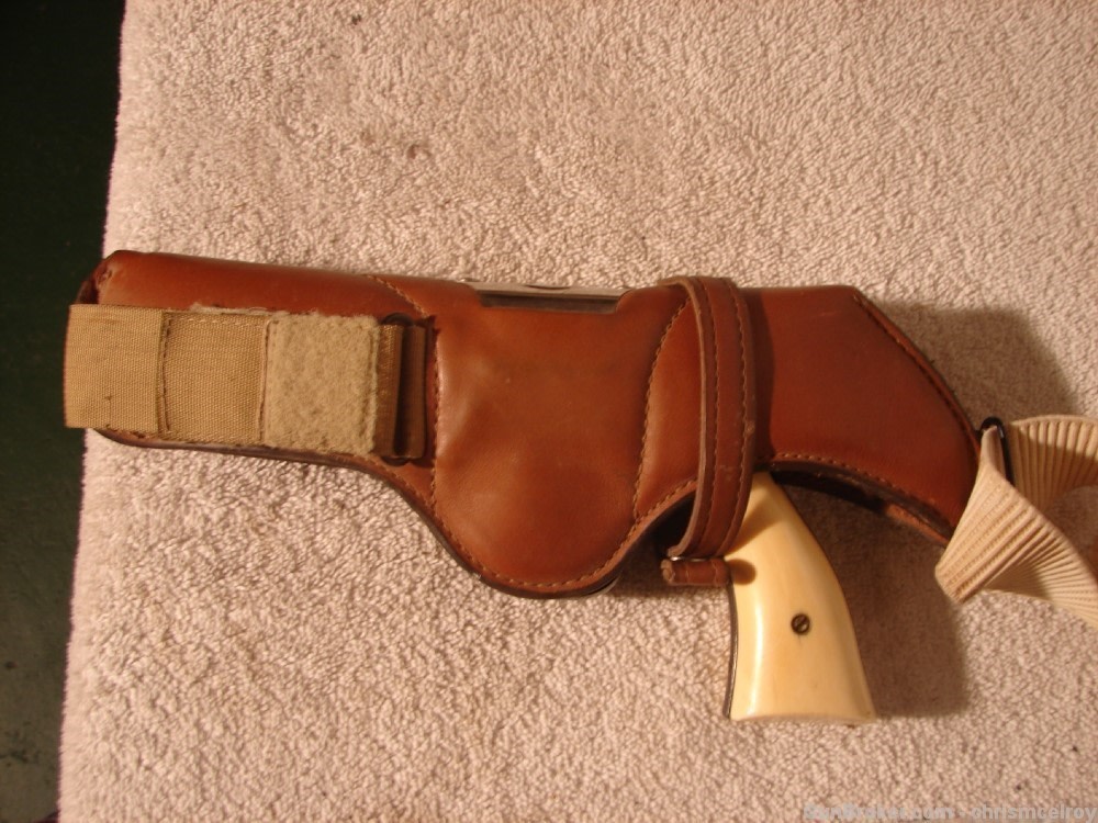 S&W K FRAME SHOULDER HOLSTER BY BIANCHI THE STING-img-7