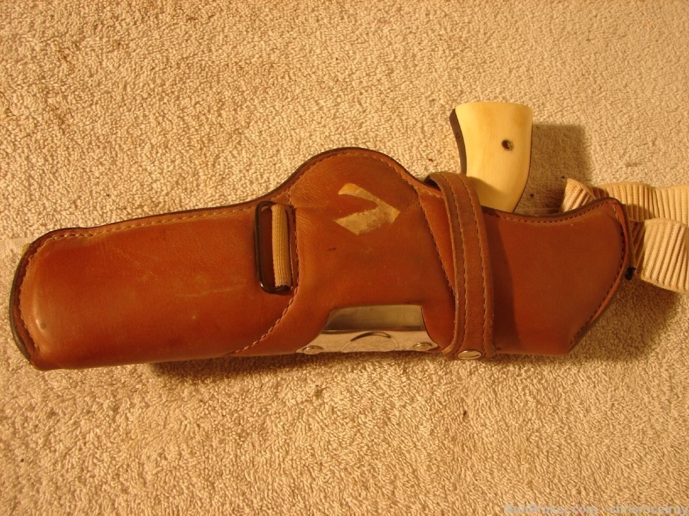 S&W K FRAME SHOULDER HOLSTER BY BIANCHI THE STING-img-1