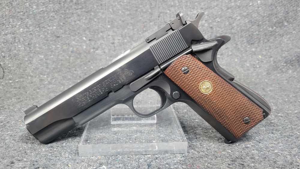 Colt Series 70 Government Model Cal. .45 ACP Ser. 98622B70. Great piece!-img-0