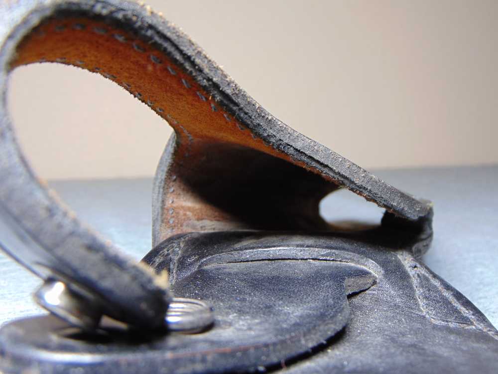 Cathy Enterprise US Leather Gun Holster Black 8K916 Right Hand-img-3
