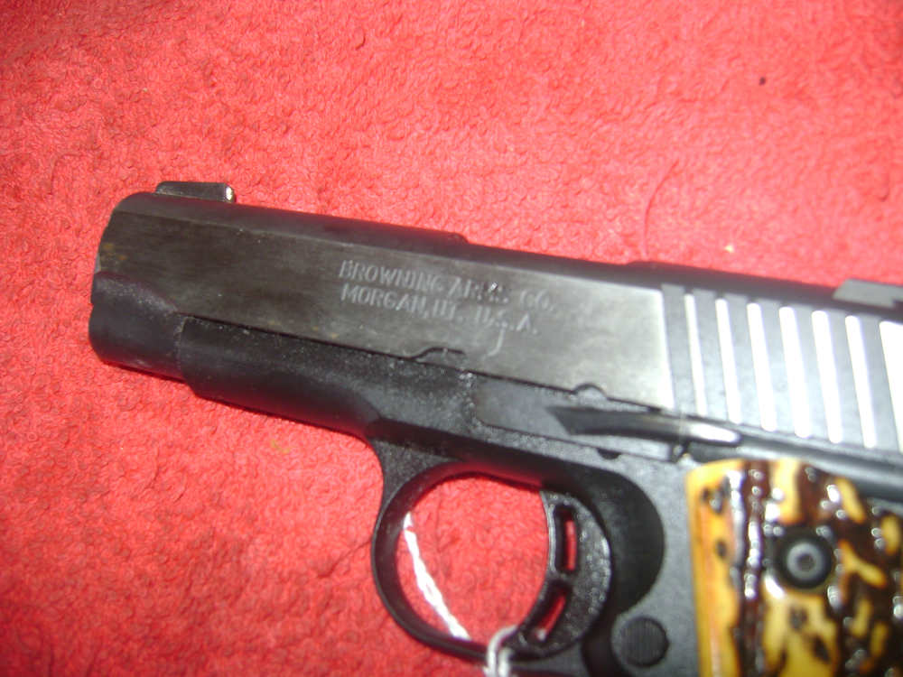 BROWNING BLACK LABEL 1911 380 2-8rd MAGAZINES HORN GRIPS-img-2