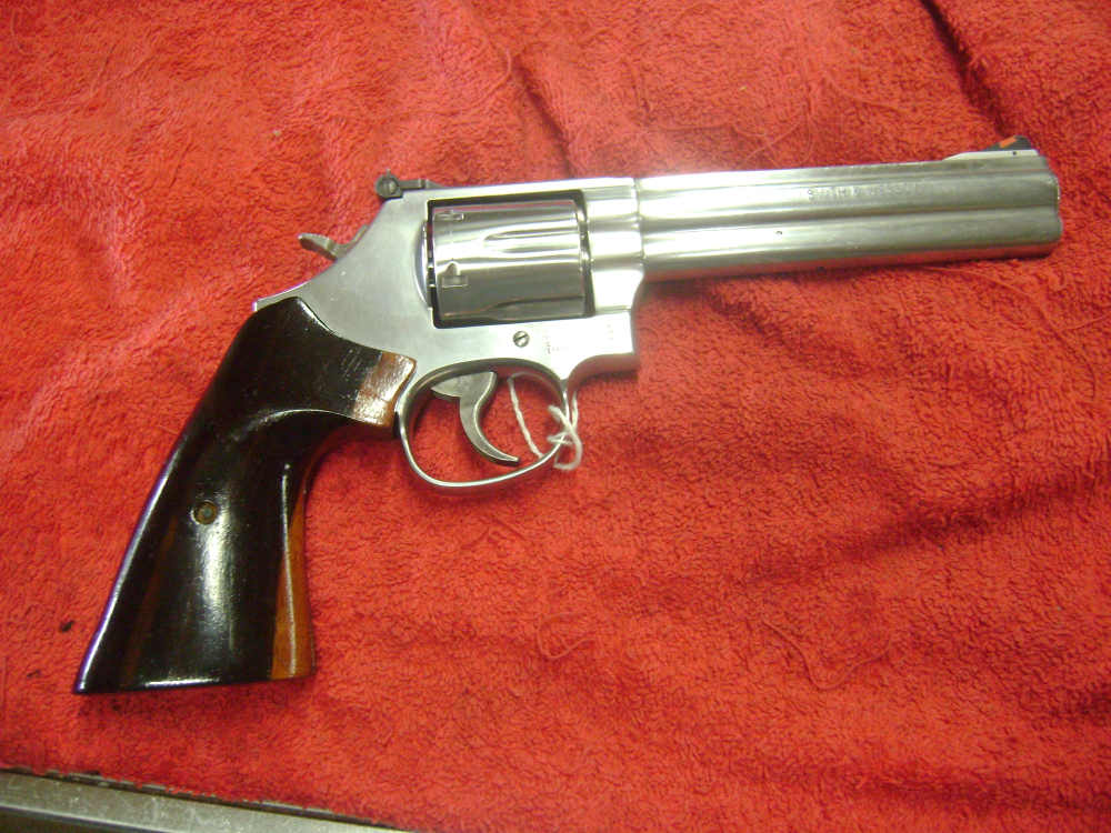 SMITH & WESSON MODEL 686-6 357magnum  6"barrel CUSTOM WOOD GRIPS-img-3