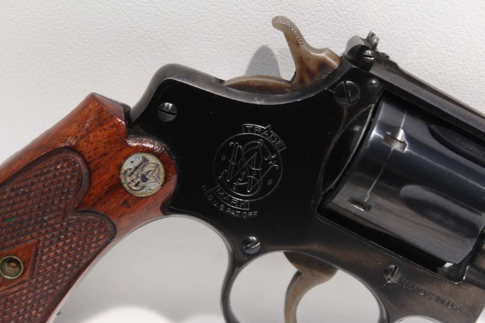 Smith & Wesson Model HFT 22/32 22 LR Bekeart style-img-2