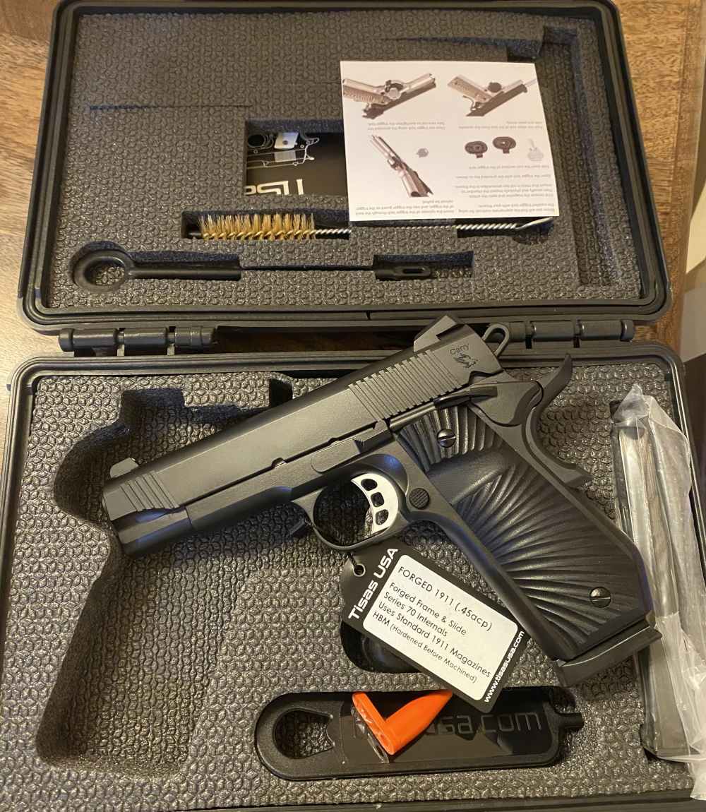 Tisas 1911 Carry .45-img-0
