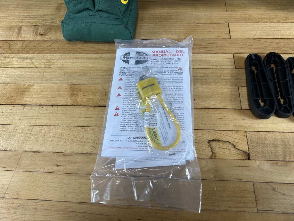 Mossberg Model 590 Pump Action Shotgun M590A1 Magpul As New in Box 12 GA VG-img-2