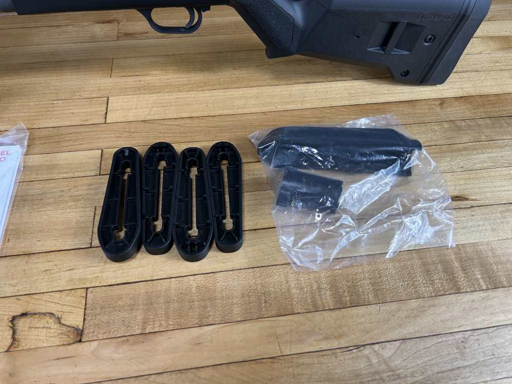 Mossberg Model 590 Pump Action Shotgun M590A1 Magpul As New in Box 12 GA VG-img-1