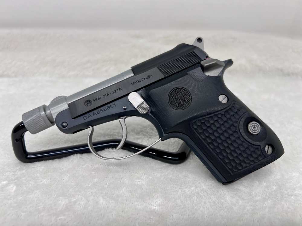 BERETTA 21A BOBCAT BLACK GORILLA 22LR NEW IN BOX-img-2