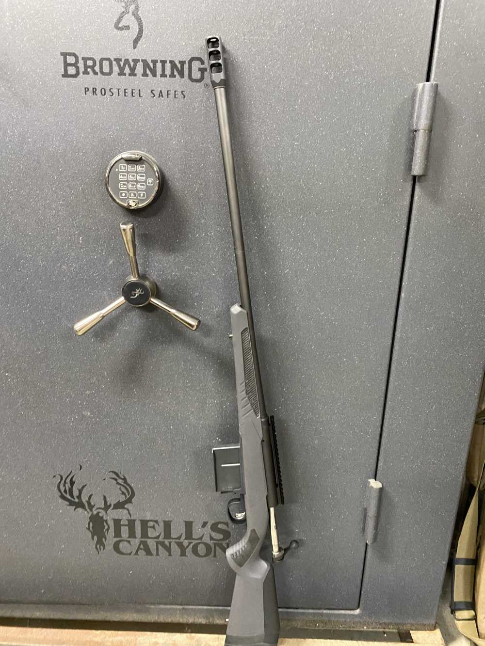 Brand New savage 111 LR hunter .338 lapua magnum 28” rifle bolt action -img-8