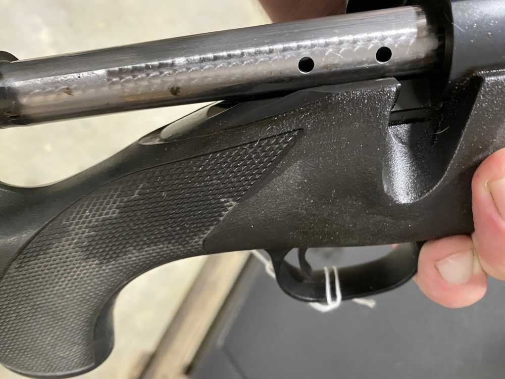 Winchester model 70 .30-06 bolt rifle w/ Simmons scope READ-img-11