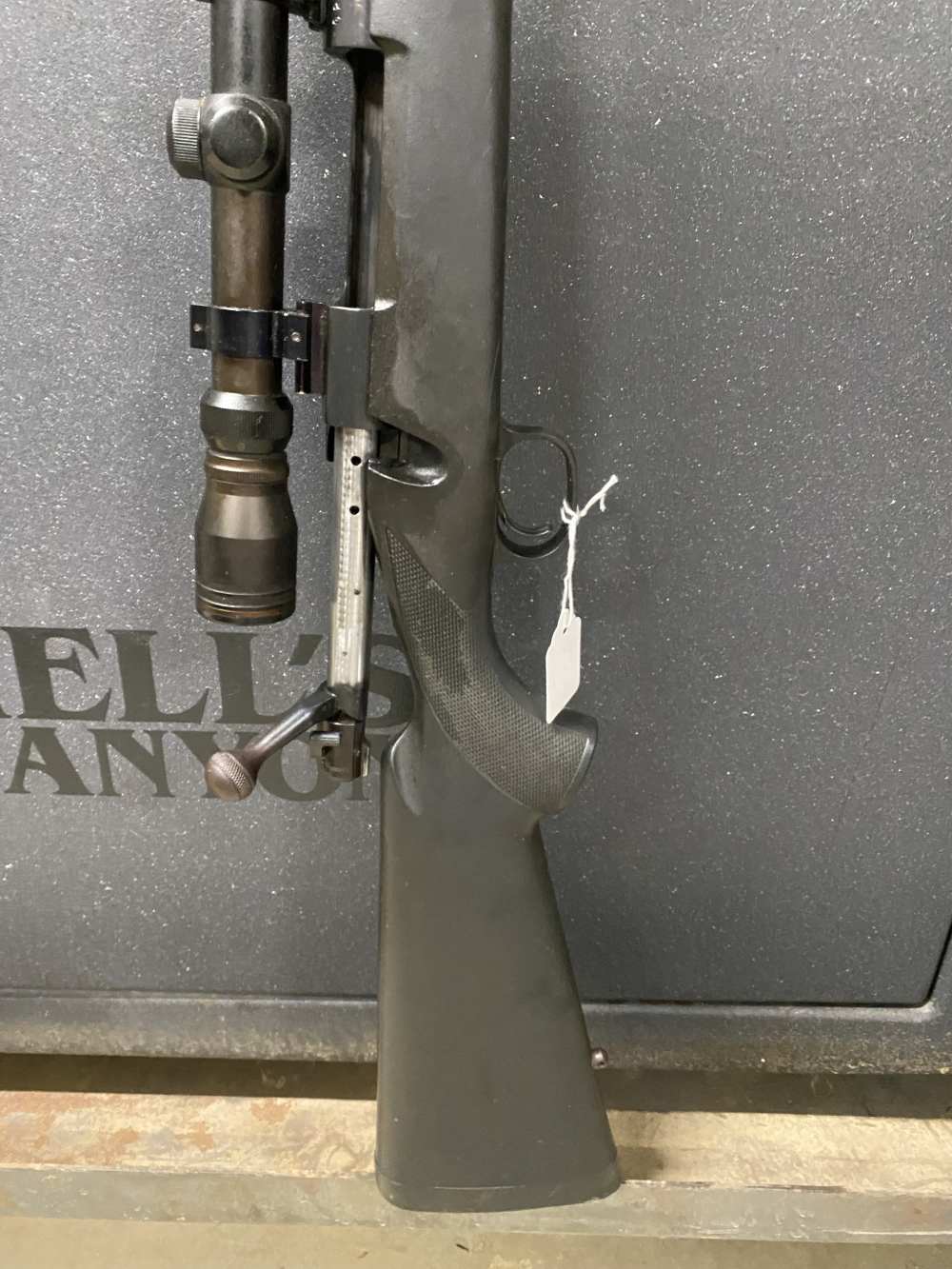 Winchester model 70 .30-06 bolt rifle w/ Simmons scope READ-img-13