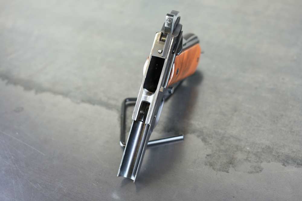 Colt Government Model .45 ACP – 1969 Production – Box, Manual & Grips-img-60