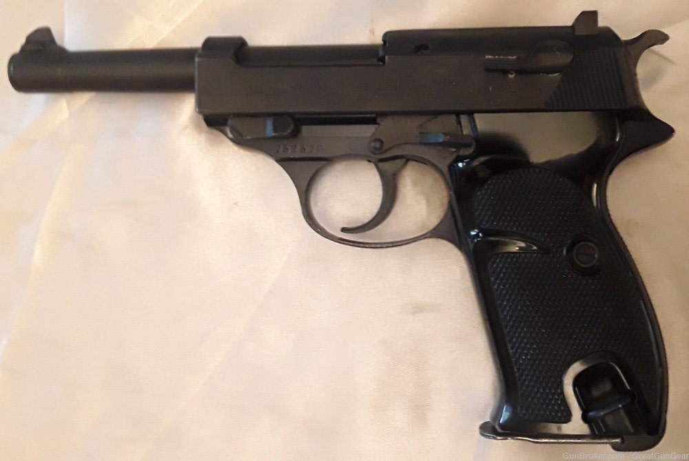 1964 Walther P1 Semi-Automatic Pistol Caliber 9MM with Leather Holster-img-2